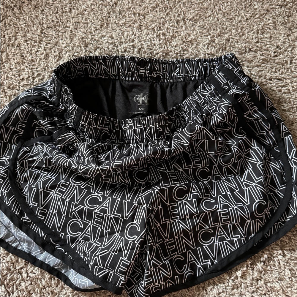 Calvin Klein running shorts w/pockets size small black